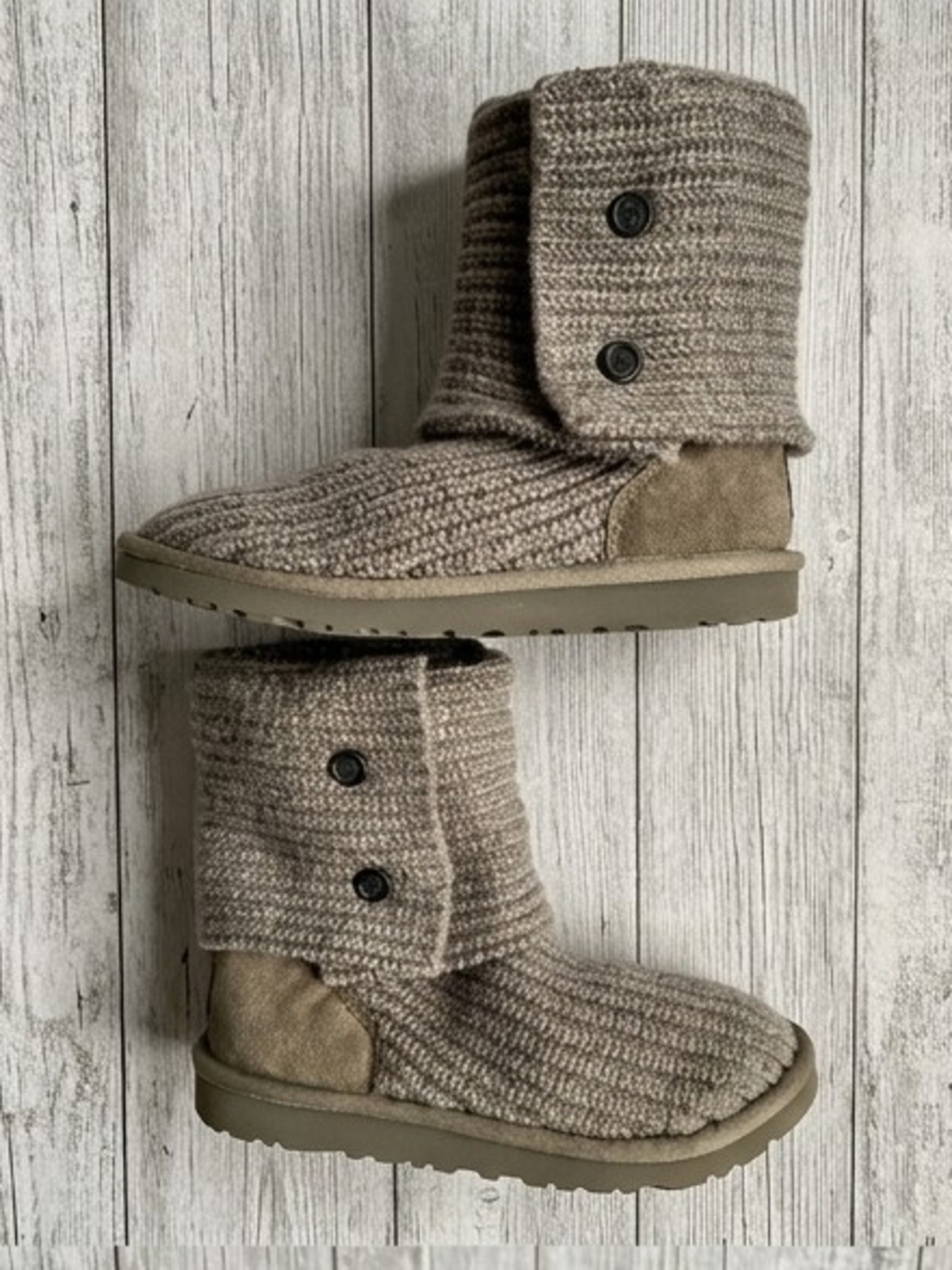 UGG Australia Classic Cardy Knit Boots Size 9 Grey Taupe Button Fold Down